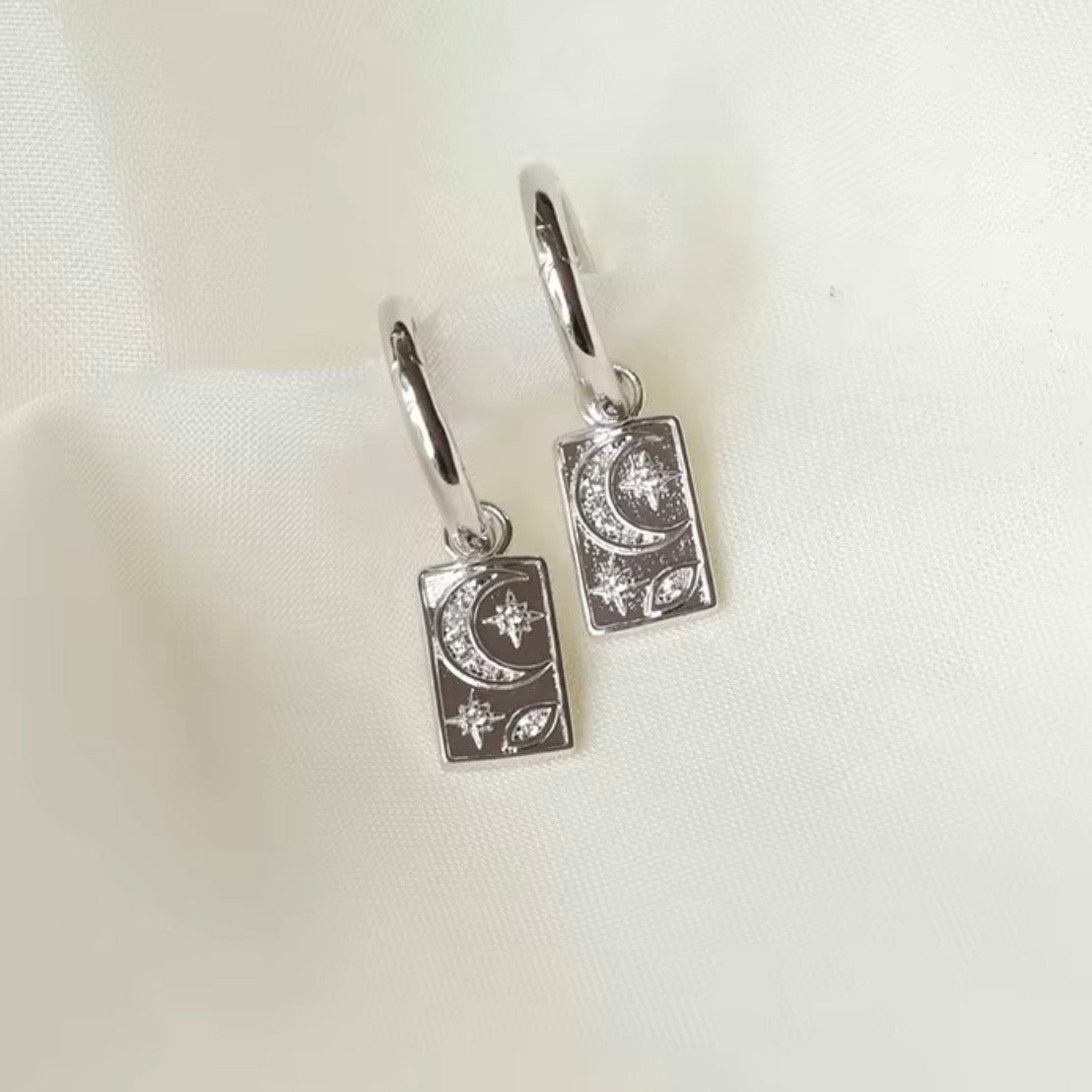 PENDIENTES PETRA