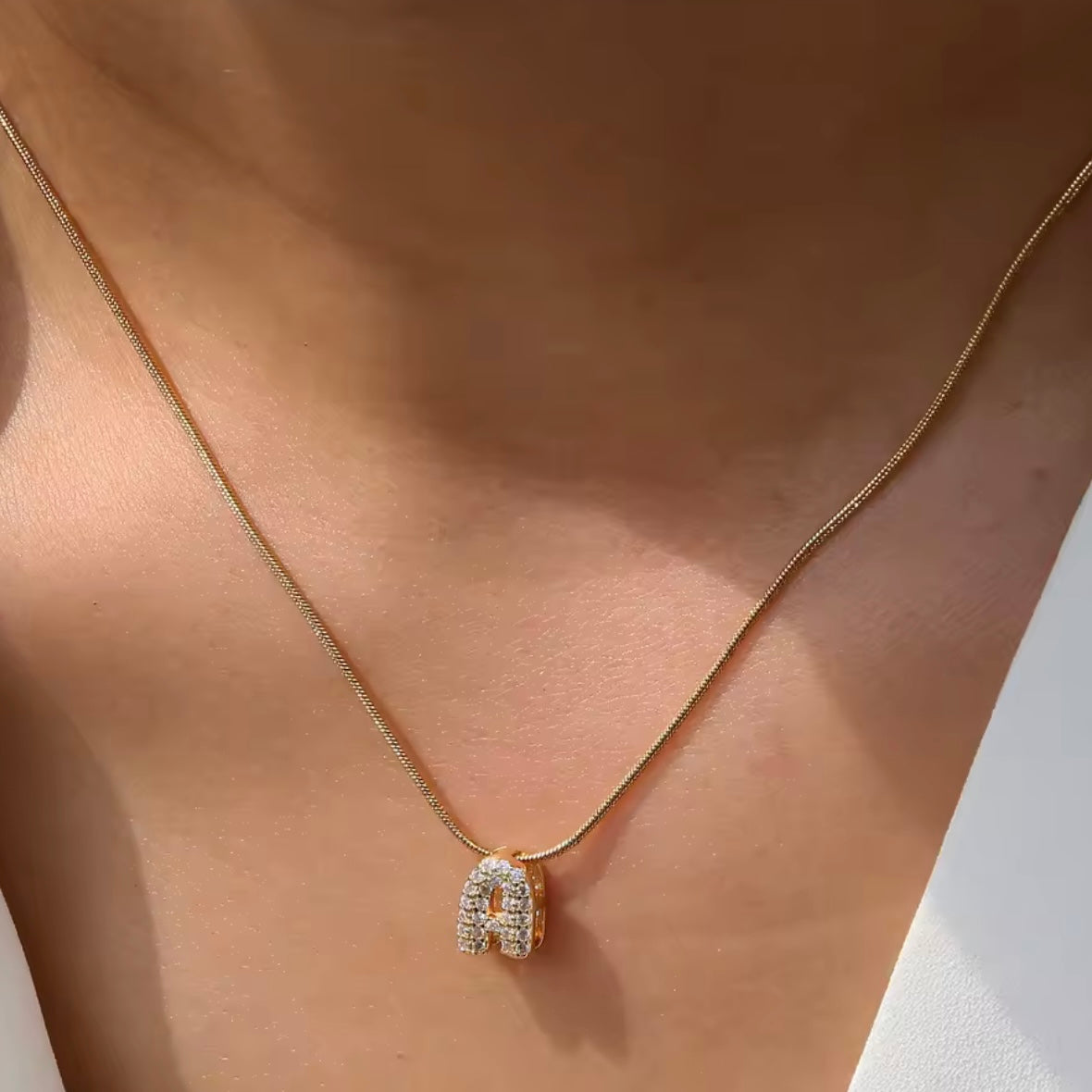 COLLAR INICIAL CIRCONITAS