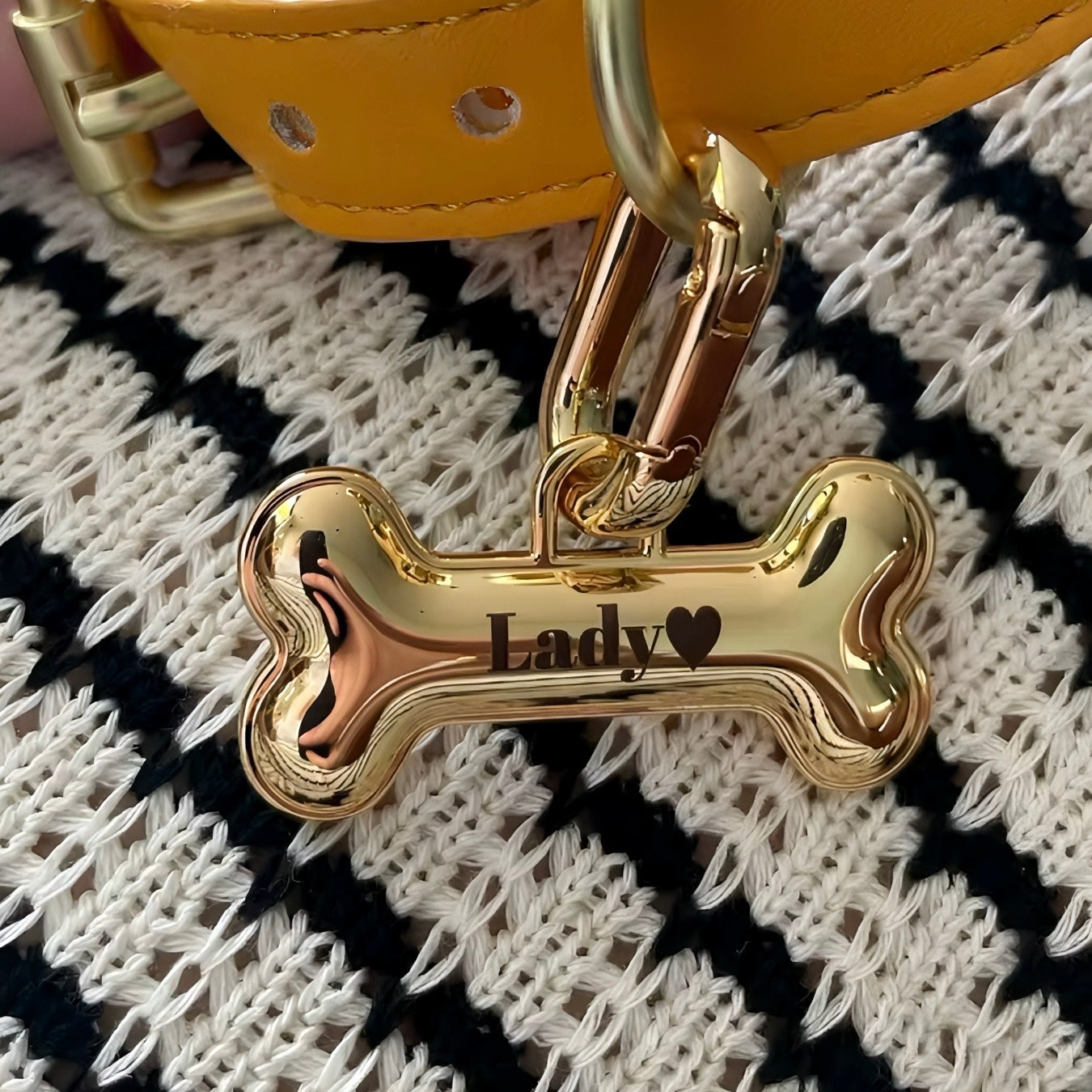 CHARM HUESO GOLD