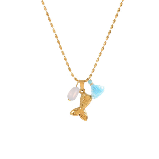 Look de noche con joyas Terracota: elegancia y originalidad.