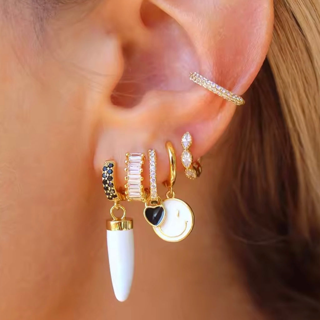 PENDIENTES MINI BLACK
