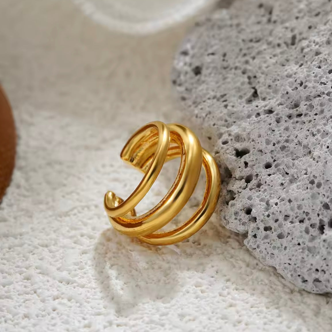 EAR CUFF DELTA