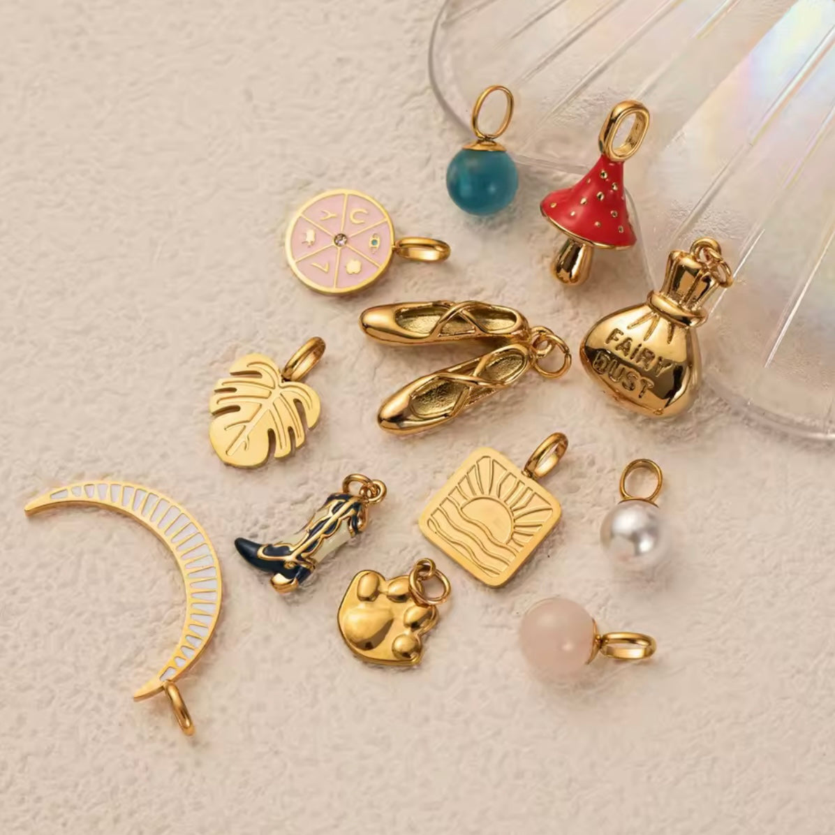 CHARM ASTRAL