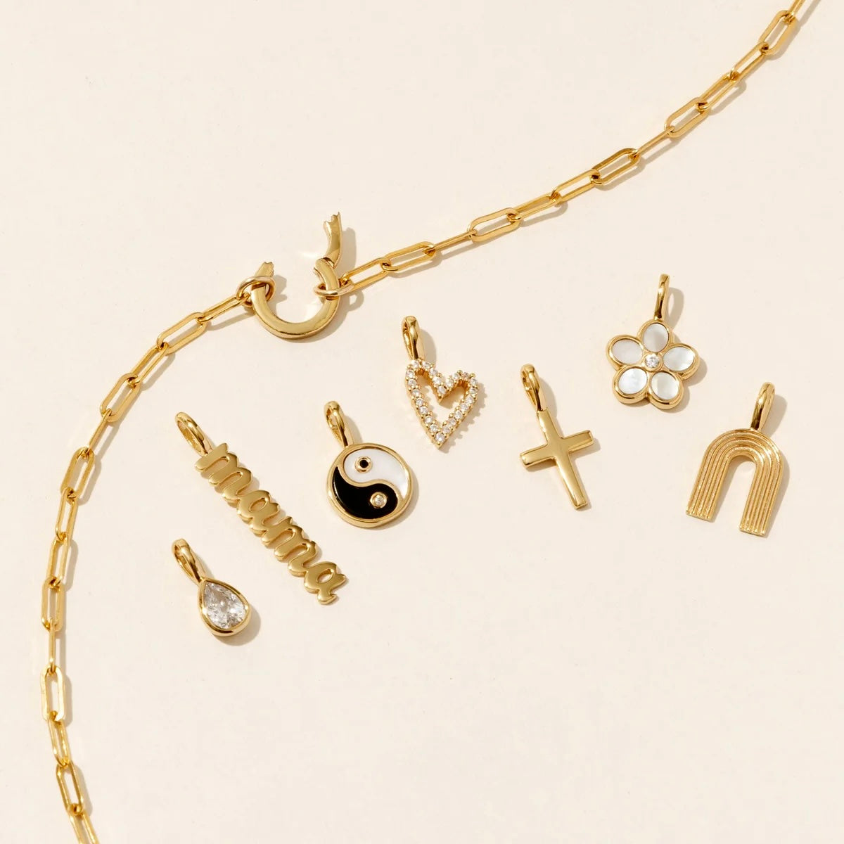 CHARM MAMÁ