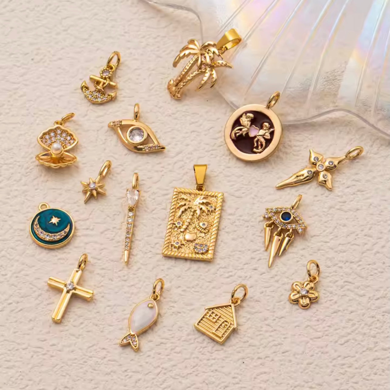 CHARM PRETTY CROSS