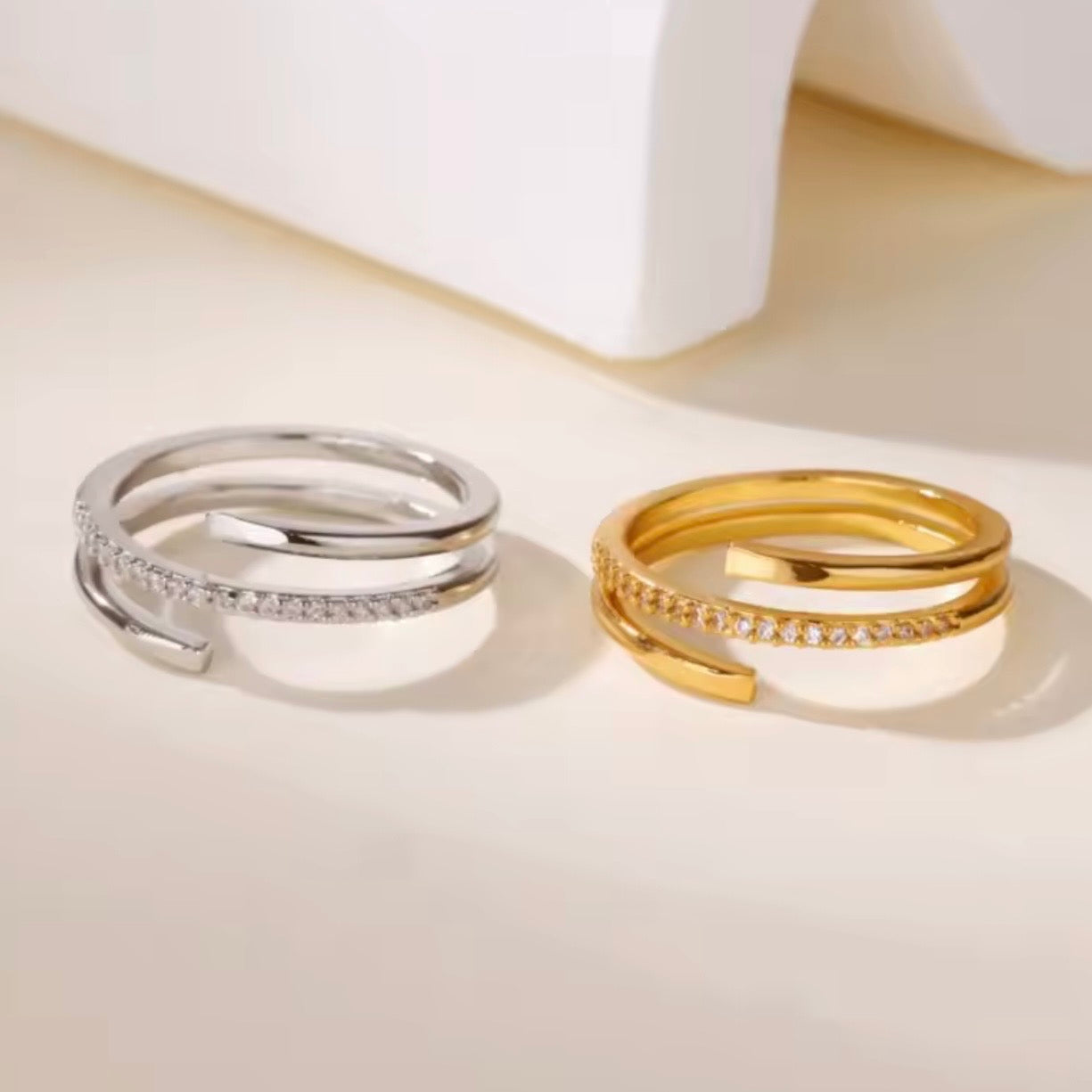 ANILLO TENA